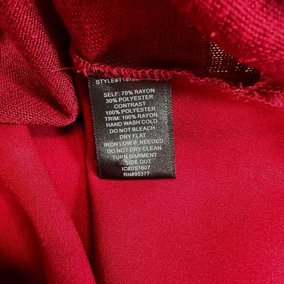 Sanctuary Red Chiffon Sleeveless Blouse Tank Womens XS Round Neck Relaxed Fit - Picture 8 of 8